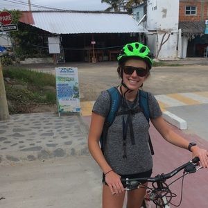 Meet your Posher, Lisa